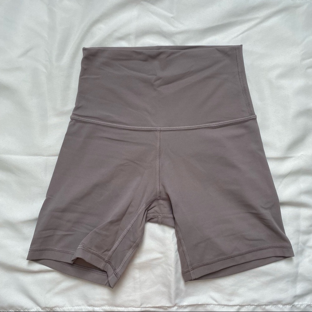 SOLD Lululemon Align Shorts 6”